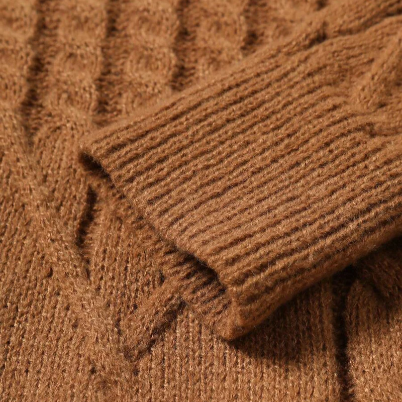 Engadin Rollkragenpullover mit Zopfmuster
